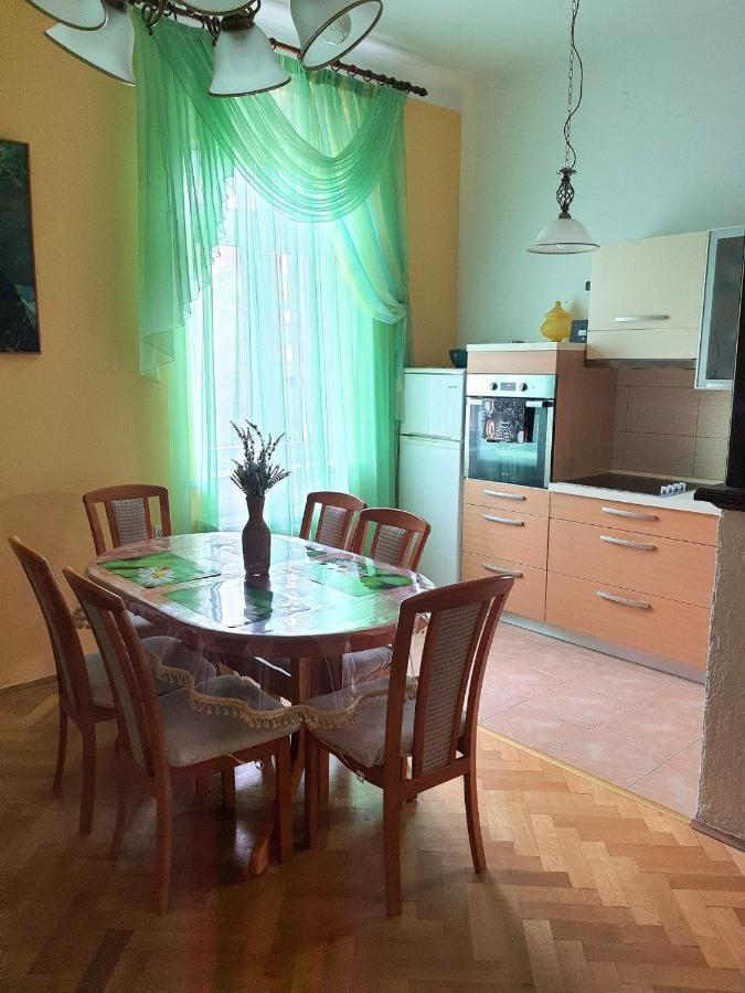 Family Apartment Center 奥帕提亚 外观 照片